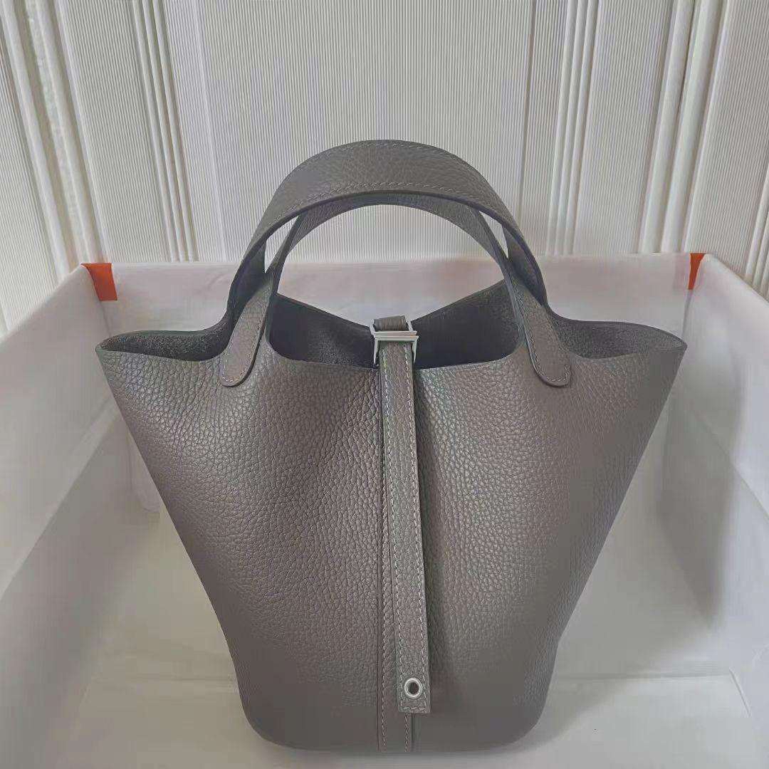 

Элегантная сумка-ведро из натуральной кожи — стильный, универсальный и вместительный дизайн корзины для овощей. 18cm