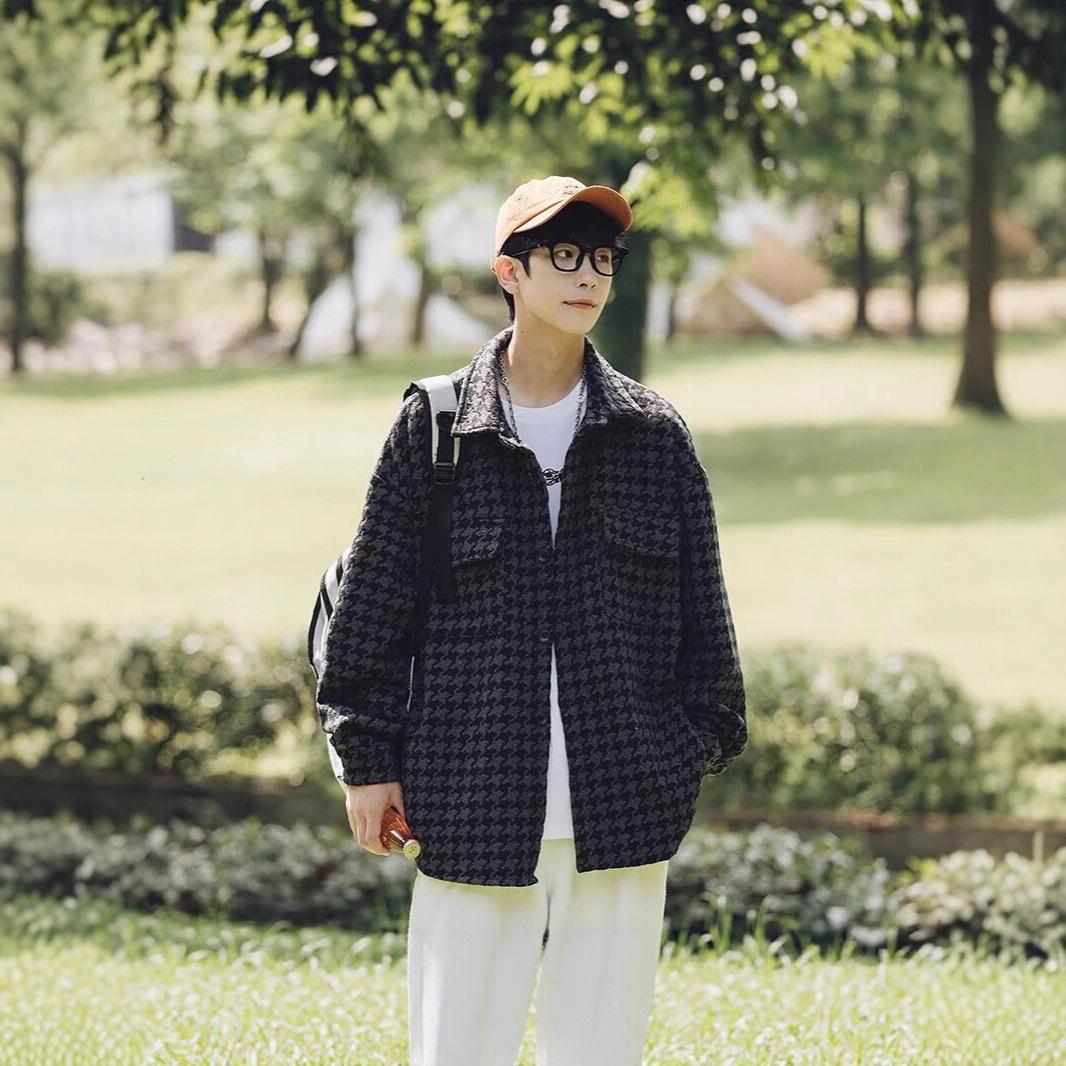 

2025 Xiaoxiangfeng shirt jacket men s design sense niche autumn new trendy brand high street lapel foreign trade 3XL темно-серого