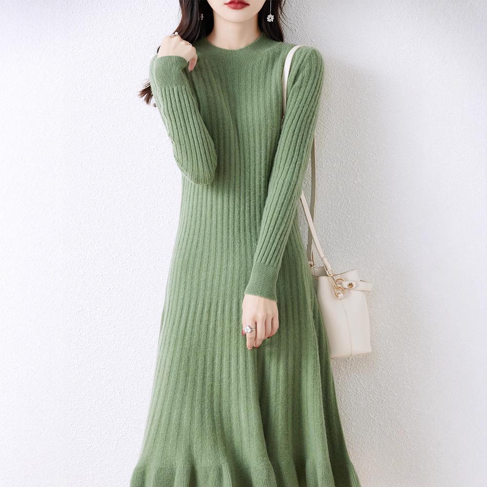 Women's Extra Long Wool Dress - Slim Fit, Round Neck, Autumn/Winter