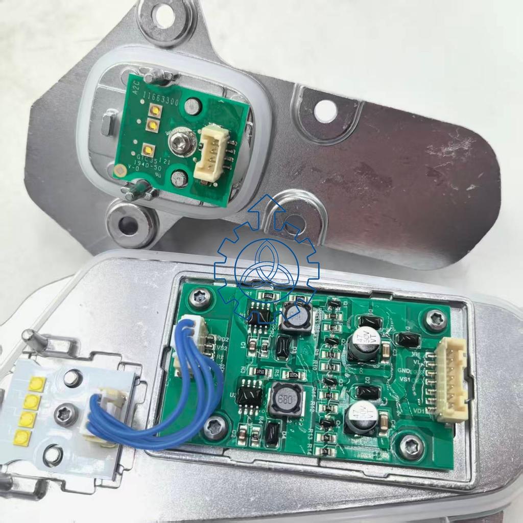 Volvo Trucks FH Left Front Headlight 22239219 21221130 Control Unit OE:82355055 Electronic Control Module
