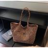 Leopard print canvas bag women's large-capacity autumn and winter versatile shoulder bag casual college student tote bag