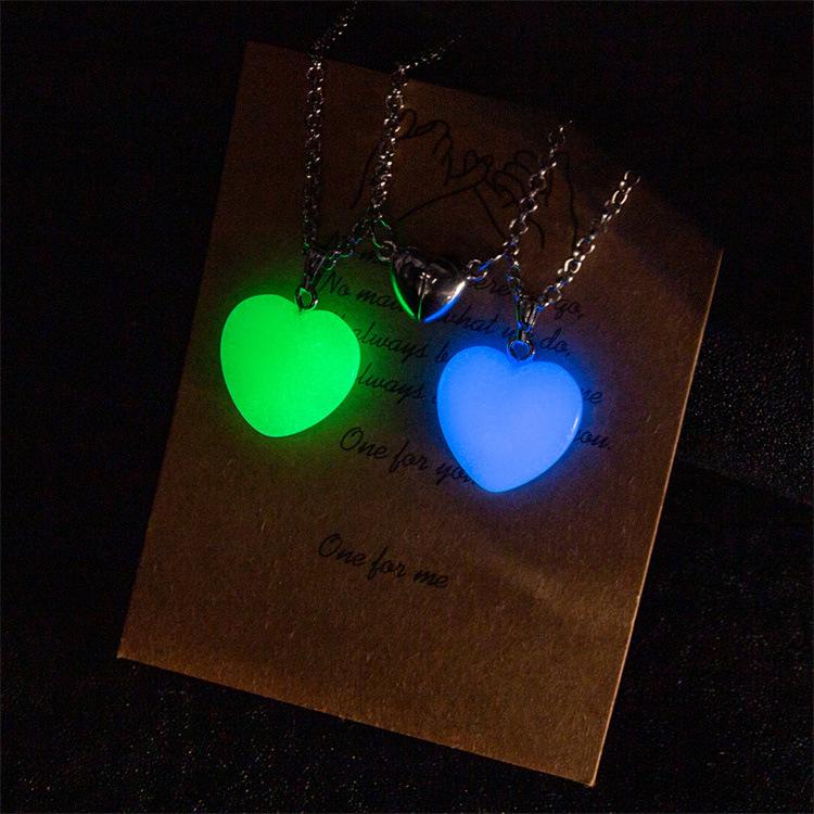 2 Stück/Set Leuchtende Sechseckige Säule Herz Anhänger Partner Magnetische Halskette Naturstein Geometrischer Anhänger Halskette Schmuck Geschenke