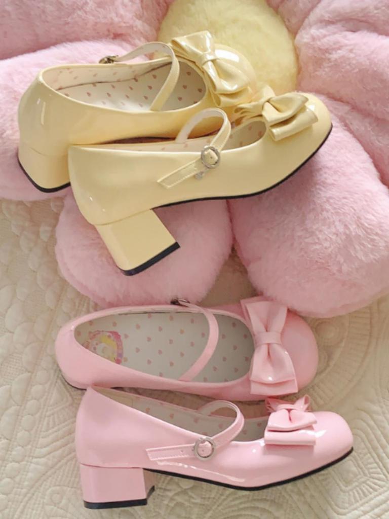 [Auf Lager] Süße Lolita-Schuhe mit mittelhohem Absatz, herzförmiger Schleife und lockigem Blumendesign