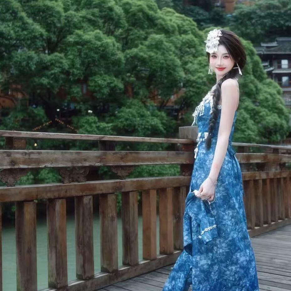 Miao Ethnic Costume for Girls - Blue Batik Photography Set