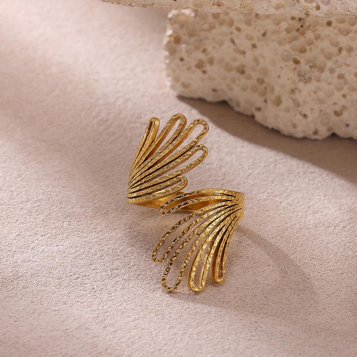 

18 K Gold Color Stainless Steel Rings For Women Irregular Hammered Metal Texture Party Anillos Acero Inoxidables Jewelry Gift