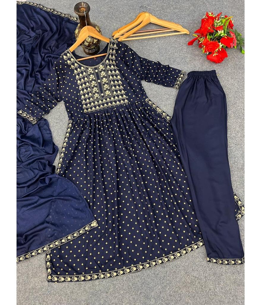 Indyjski Projektant Rayon Piękny Zestaw Garniturowy i Zestaw z Dupattą Damski Bollywood Party Wear Kurti