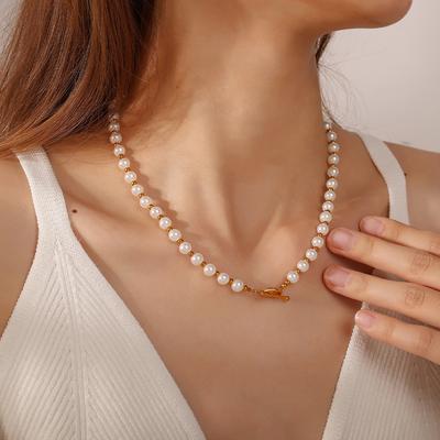 White Pearl Spliced Necklace, Elegant and Simple Design, Suitable for Daily Wear, Light Luxury Collarbone Chain