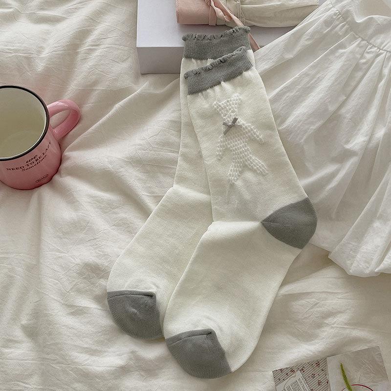 

Female Spring and Autumn Match Color Sweet Lace Bow Three Dimensional Relief Bear Tube Socks 1 pair молочный белый