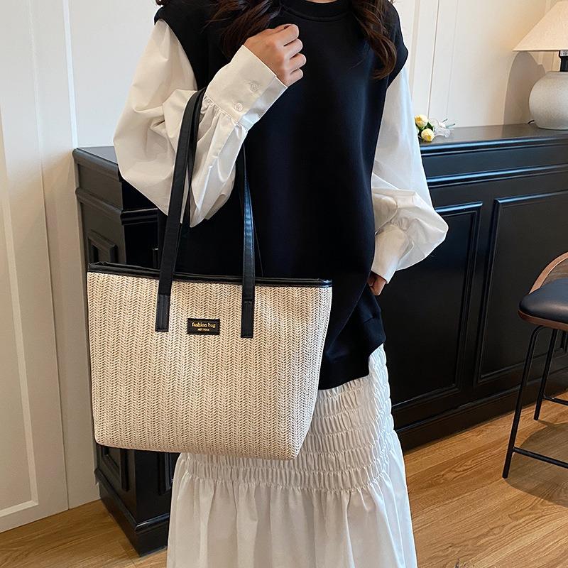 Weaving Casual Summer Commuter Textured Straw Large Capacity Fashion Shoulder Underarm Portable Tote Bag