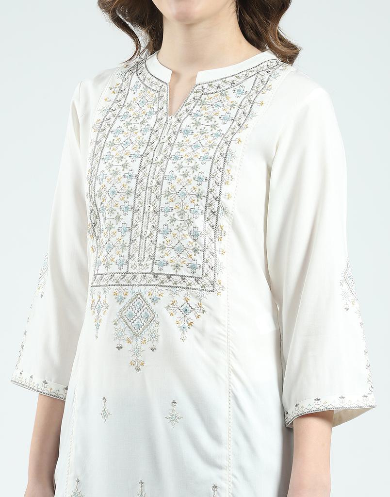 MONTE CARLO Women's Regular Fit Self Designed Round Neck 3/4 Sleeve Kurti