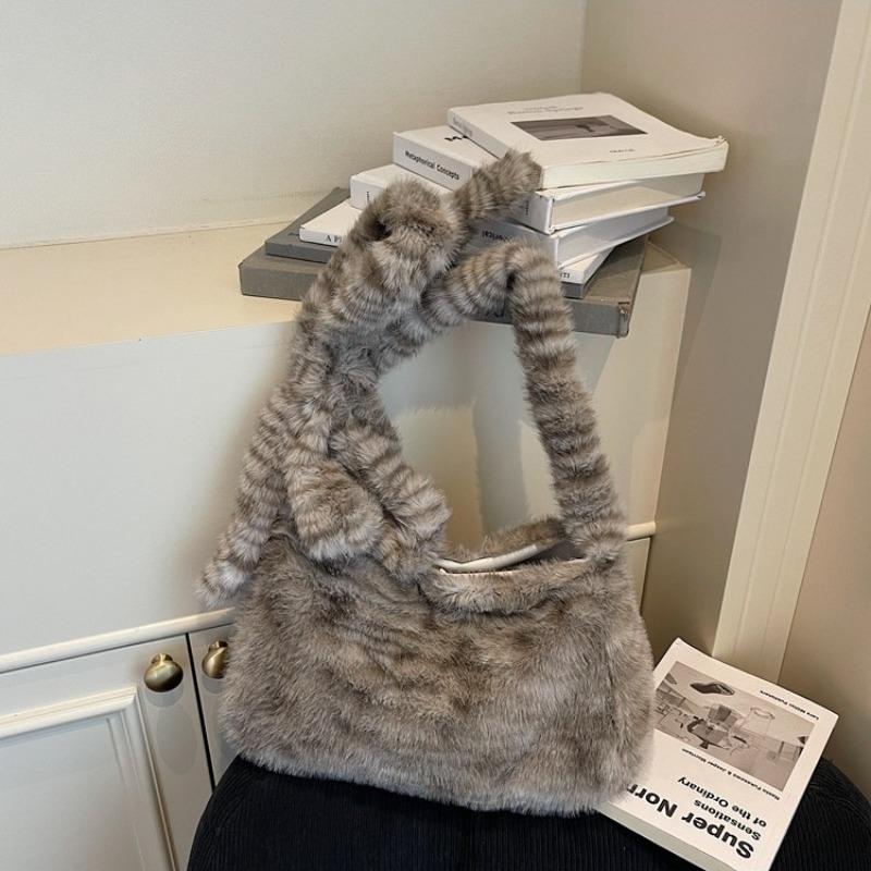 Casual commuter tote bag women's autumn new high-end texture plush personalized shoulder armpit bag