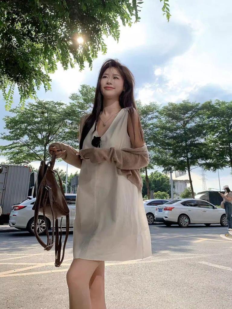Women's V-Neck Sleeveless Summer Dress - Solid Color, Loose Fit, Short Skirt, Slimming, Fashionable & Elegant