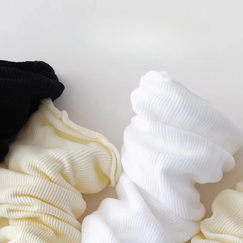 Cotton Breathable Women Socks Harajuku Retro Streetwear Solid Black White Socks Women Japanese Kawaii Cute Frily Ruffle Socks