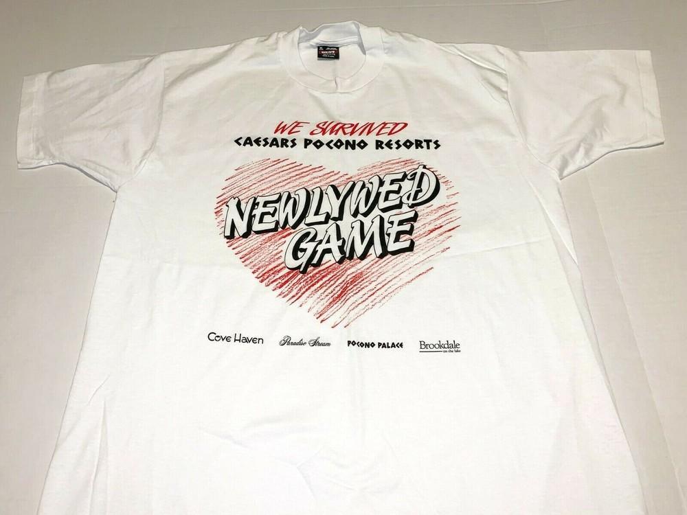 Caesars Pocono Resorts Newlywed Game We Survived Vintage 1990 s T-Shirt New! XL Unisex T-Shirt XXL