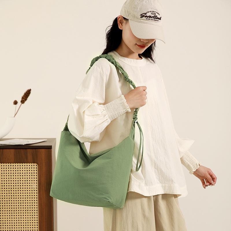 Clouds Pleated Drawstring Shoulder Strap Bucket Bag Female Solid Color Simple Lazy Wind Shoulder Bag Slack Small Messenger Bag