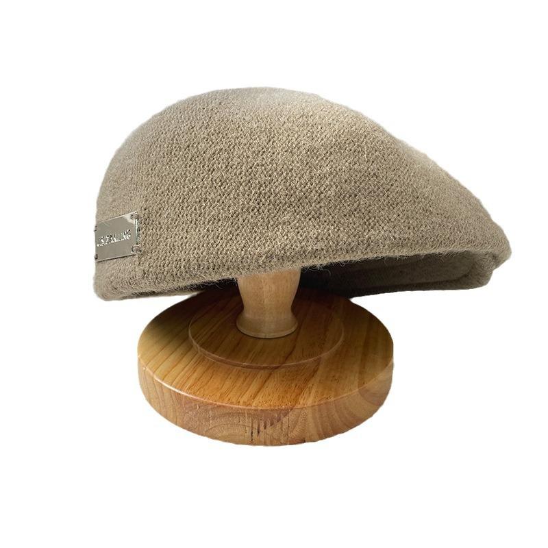 Metal Label Wool Beret Female British Retro Newsboy Hat Double-sided Woolen Forward Hat Literary Painter Hat