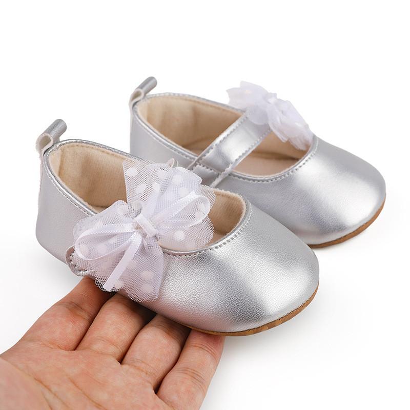

Princess Shoes For Baby Girls With Mesh Polka Dot Bow Decoration For Spring And Autumn 13cm срібний
