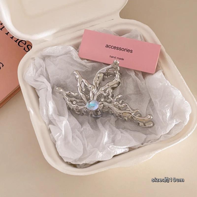 Large Butterfly Metal Hair Clip for Women Elegant Temperament Shark Hair Clip Fashion Girl Hair Clamp
