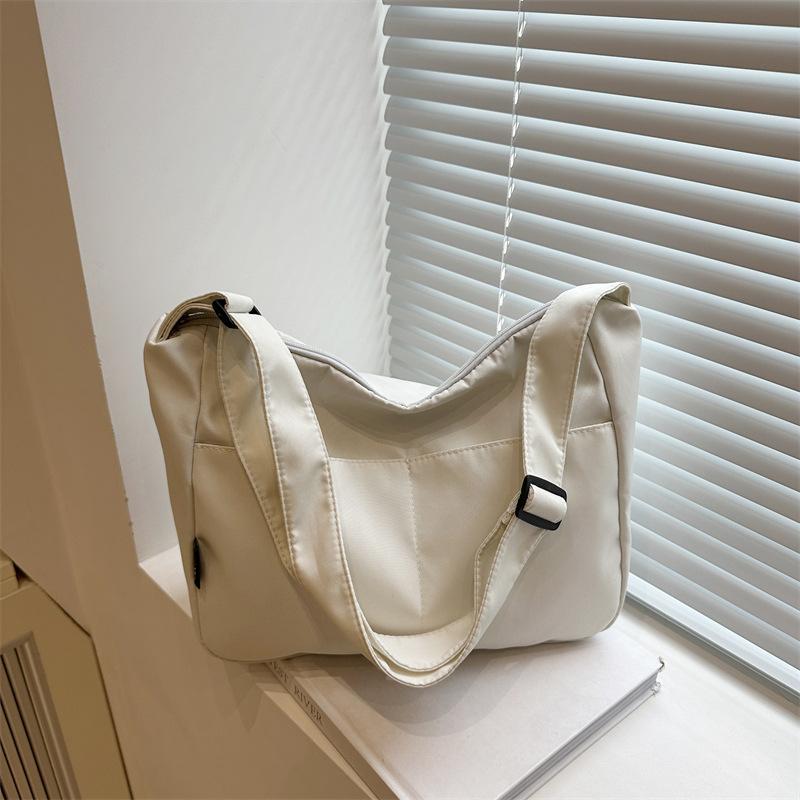 New Summer Popular Large-capacity Simple Casual Solid Color Shoulder Crossbody Fashion Class Commuter Tote Bag