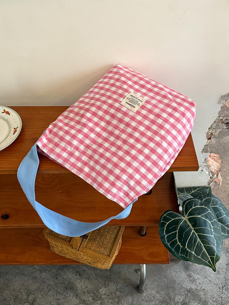 Korean niche canvas bucket bag 2025 new trendy bag contrasting color plaid shoulder bag literary commuter tote bag