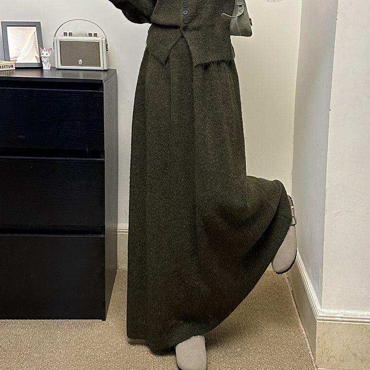 

Комплект свитера с высоким воротом и облегающей юбки миди большого размера на осень/зиму L - Recommended for 100-120 Jin