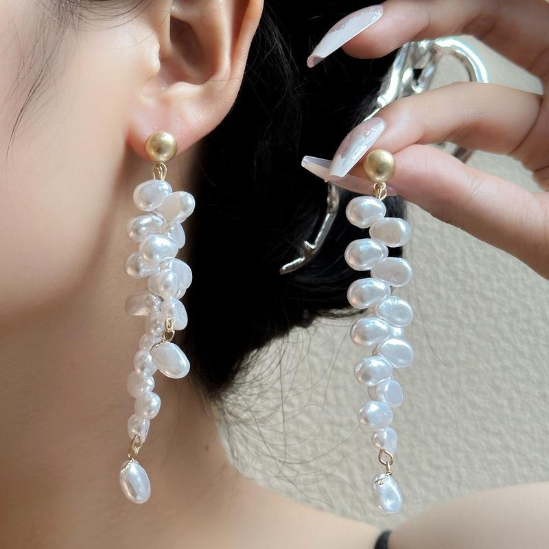 Light Luxury High-grade Cold Wind Pearl Fringed Earrings Multi-color Simple Long Irregular Earrings