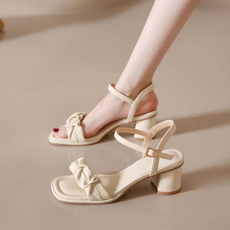 Strap sandals with feminine fairy style 2025 summer new mid heel versatile commuting breathable high heels sandals