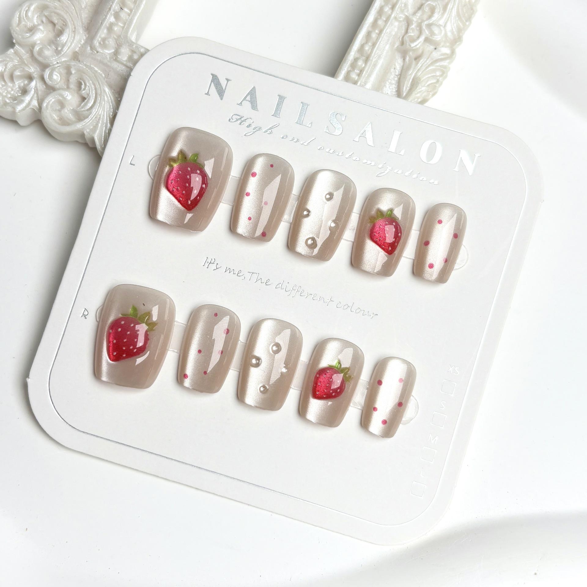 

Милые 3D наклейки для ногтей «Кошачий глаз» с клубничным горошком для светлой кожи - Коллекция весна/лето