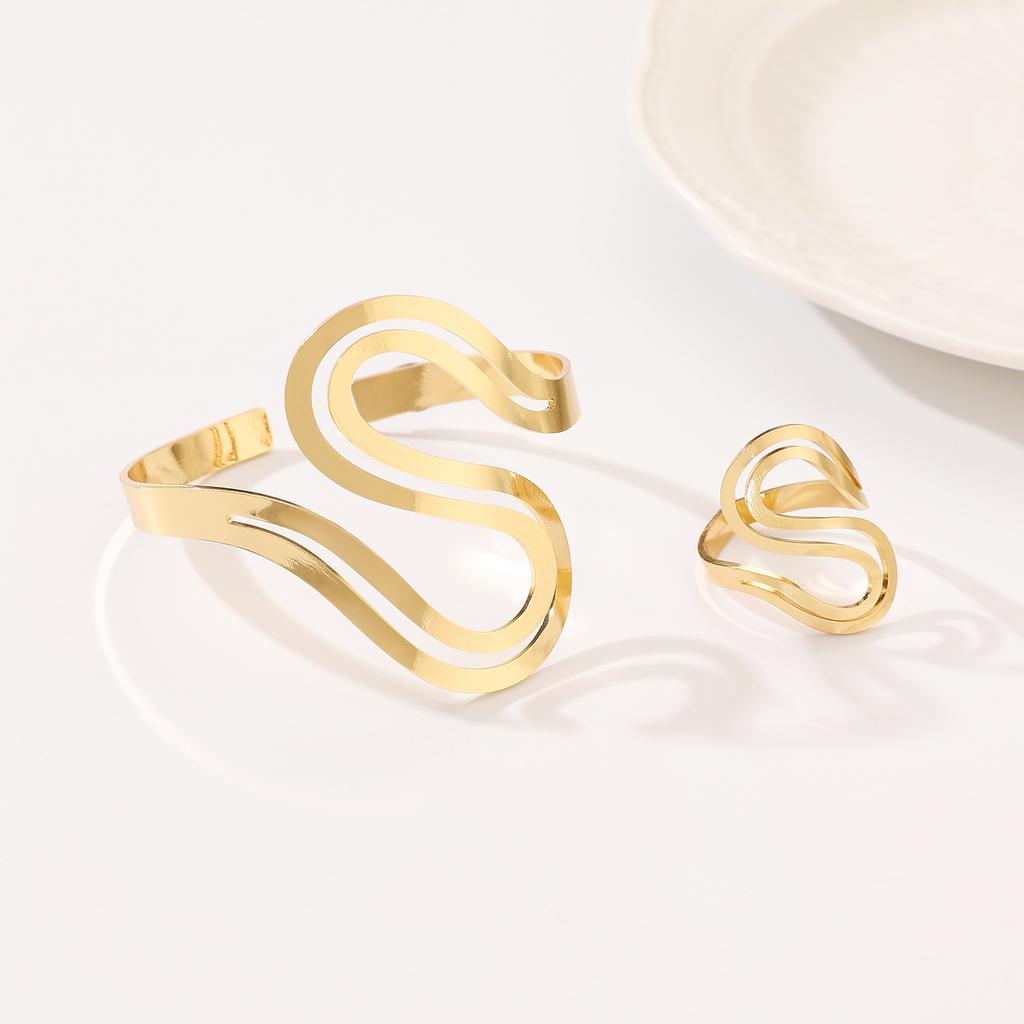 High-quality 2026 gold double-layer S-shaped hollow-out modeling bracelet, simple and versatile snake-shaped opening adjustable jewelry.