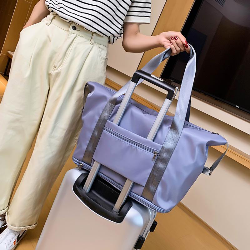 Foldable Waterproof Travel Organizer: Expandable, Large Capacity, Lightweight Hand Luggage and Sports Bag for Short Trips.