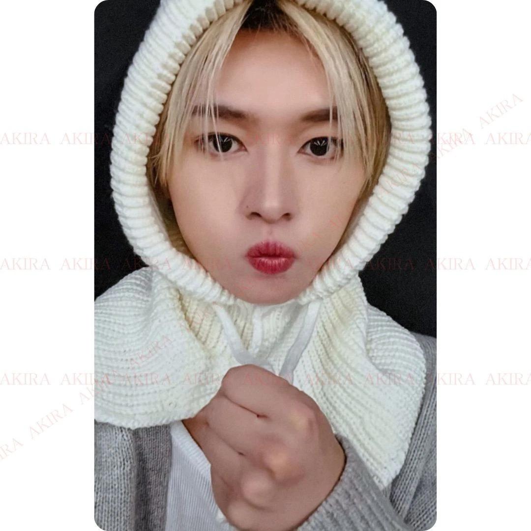 

Stray Kids DO IT KOREA POPUP STORE РОЗІГРАШ ФОТОКАРТКИ ОФІЦІЙНА A LEE KNOW