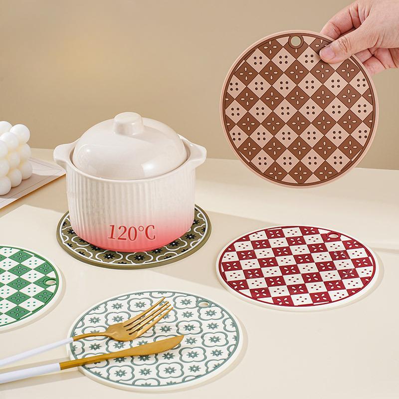 Chessboard Coasters Home Kitchen Table Plate MATS Heat-resistant Thickened Clay Pot MATS