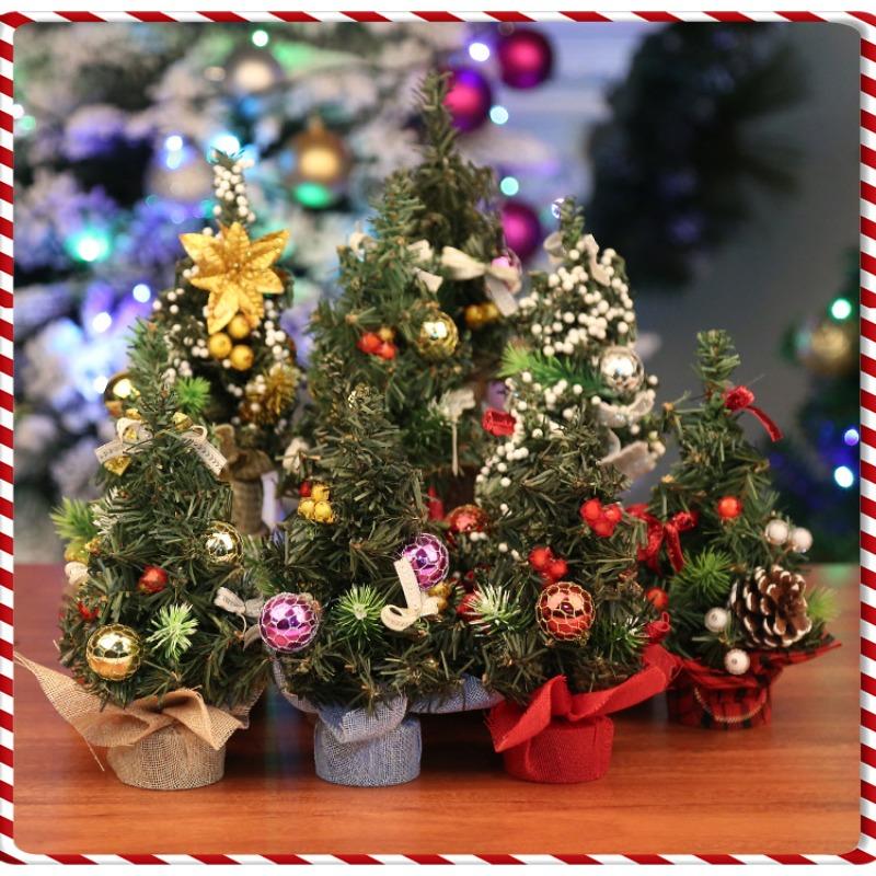 Christmas Decorations 20cm Mini Christmas Tree Shopping Showcase Desktop Ornament Small Gift Christmas Tree
