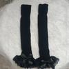 Gestrickte Beinwärmer mit Schleifenakzent, mehrlagiger Rüschensaum, hohe Socken für Lolita-Mädchen