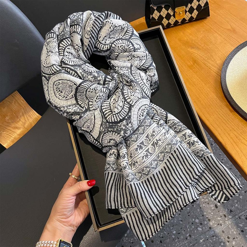 Luxury  Soft Spring Autumn Scarf Women Scarves Fashion Shawl Wraps Foulard Bufandas Stoles Headband Headscarf