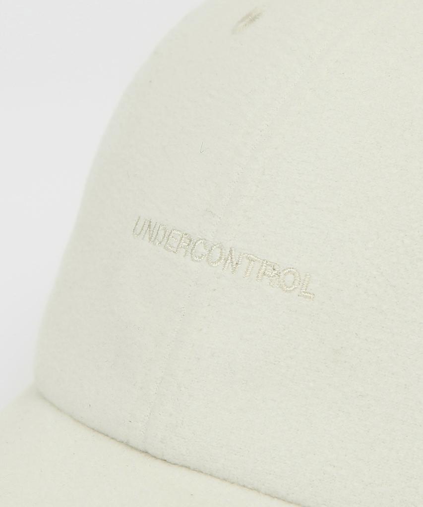 Eondeokeonteulol Winter Fleece Ball Cap U Logo / Polar Fleece / White Bear