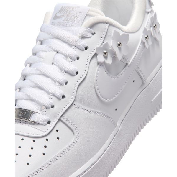 Nike Air Force 1 07 Beyaz Kurt Grisi Metalik Gümüş Kadın Spor Ayakkabıları IR8637-100