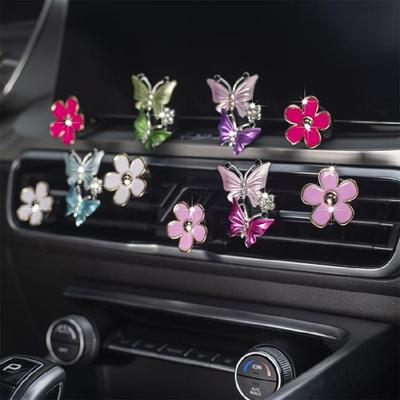 6 pièces Rafraîchisseurs d'aérateur de voiture Diffuseur Fleur Marguerite & Papillon Clip d'aération Charme Décoration Clip pour voiture