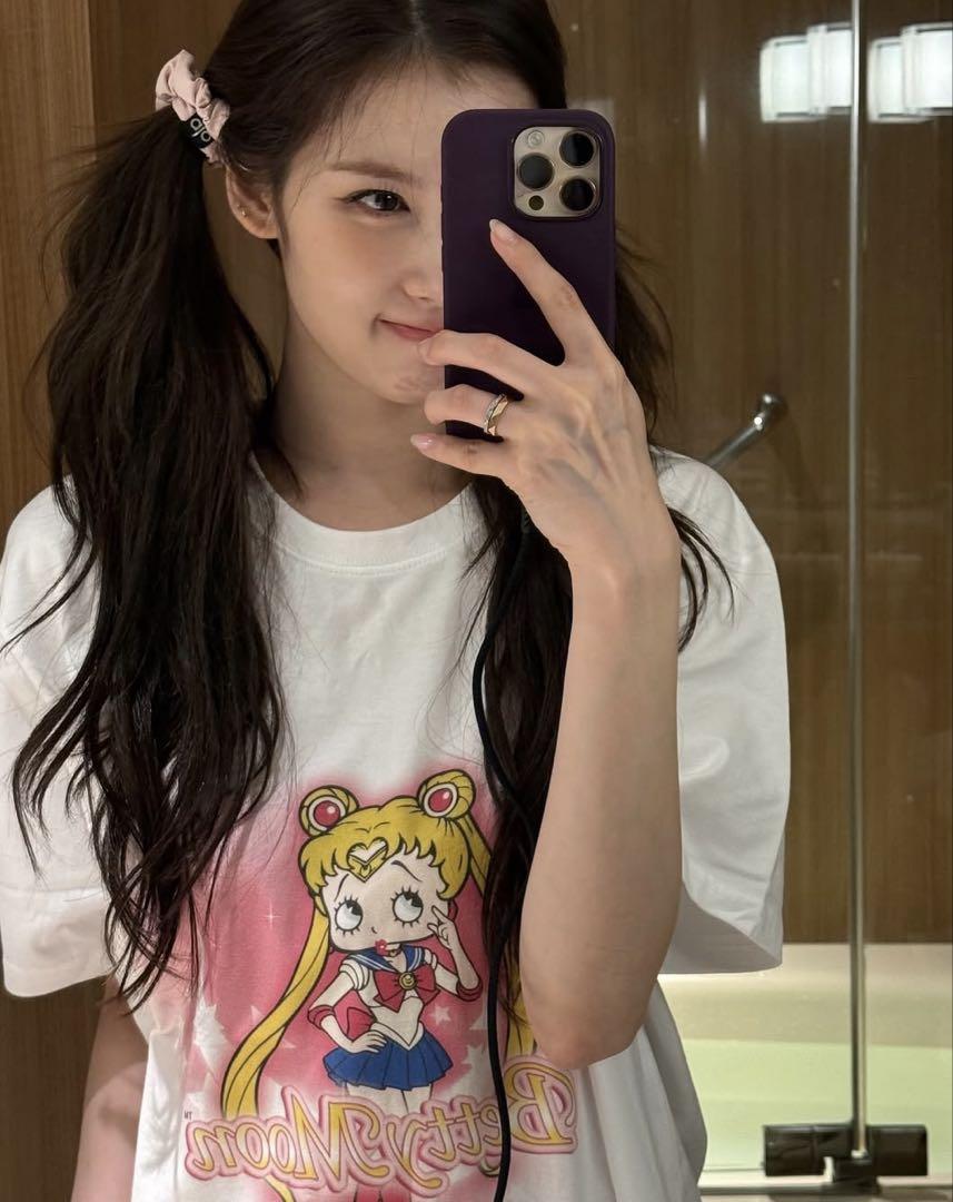 

[USED] ULKINCANVAS Betty Sailor Moon T-shirt