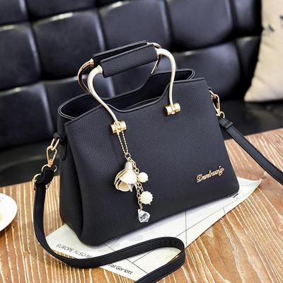 Luxury Pendant Handbag For Women PU Leather Tassel Shuolder Bag Designer Handle Bag Brand Shopping Mommy Shoudler Bag MIT