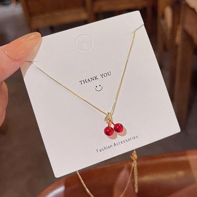 Collana Clavicola Ciliegia Rossa Coreana: Design versatile ed elegante di fascia alta per donne