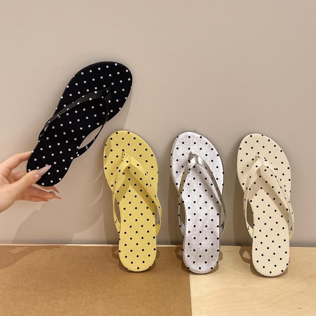 Korean Polka Dot Flip-Flops - Soft, Non-Slip Women's Sandals for Summer Style & Outdoor Wear