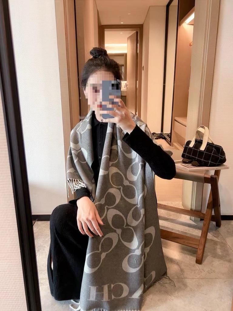 Women's Luxury Cashmere Scarf: Warm, Double-Sided Tassel Shawl & Neck Warmer