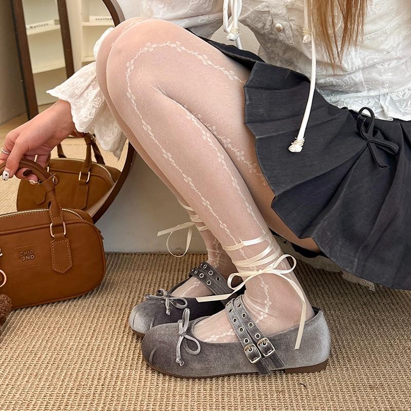 

Fashion New Fashion Silk Women Ballet Flats Footwear Lolita Shoes Luxury Autumn Female Butterfly-Knot Round Toe Ladies Dance Shoes 35