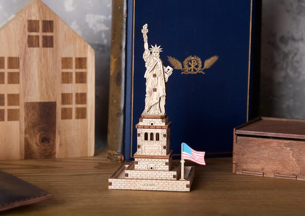 Ugears Statue of Liberty 70247 Wooden Puzzle No Glue or Tools Required 3D Puzzle Includes Assembly Instructions - - - - Beginner-Friendly