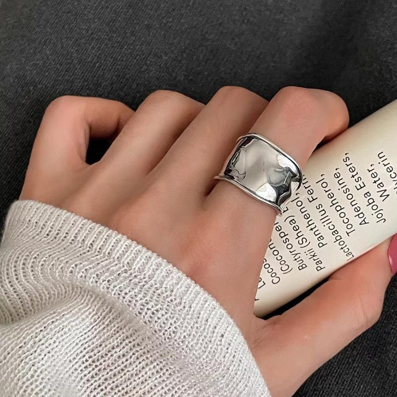 Copper Trendy Retro Ring For Women Featuring Unique Irregular Design Perfect For Styling Chic