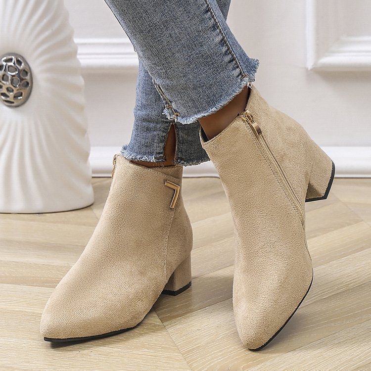 Short Boots Women's Low-heeled Pointed Short Boots Women's Boots 2025 Autumn and Winter New Fashion Versatile Thick-heeled Martin Boots Women