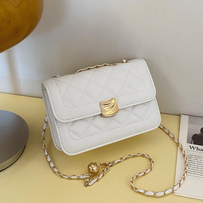 

Premium sense versatile women s bag new popular summer versatile diamond chain shoulder messenger bag