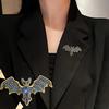 [HF]Hot 1Pc Vintage Cute Devil Bat Brooches Women Coat Clothing Badges Jewelry Accessries Gifts