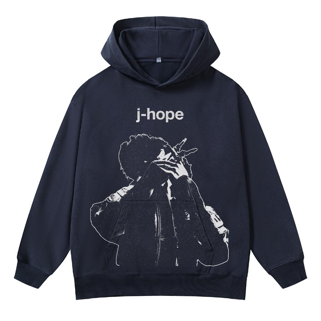 “J-Hope” Grafische Print Hoodie — Vintage Gewassen Pullover, Oversized Unisex Streetwear Sweatshirt voor Mannen Vrouwen (Herfst/Winter Collectie)